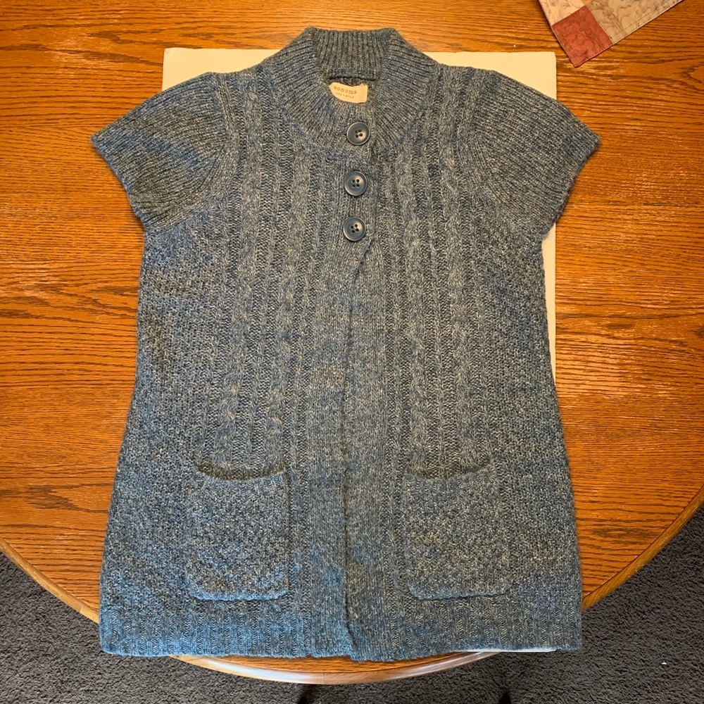 Sonoma short sleeve sweater. Size L